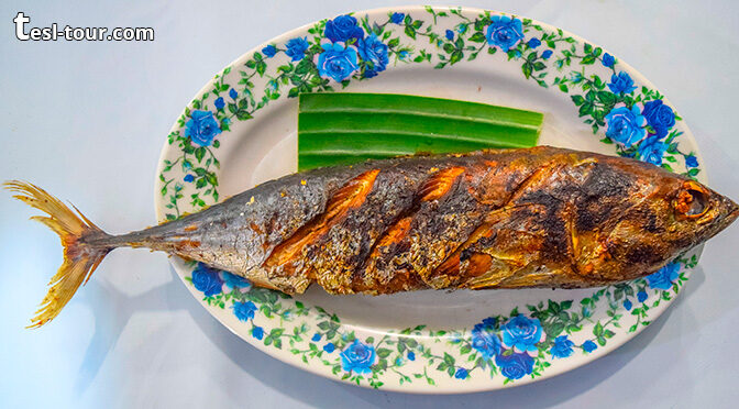 Рыба-гриль по-малазийски и с малазийским зеленым украшением!