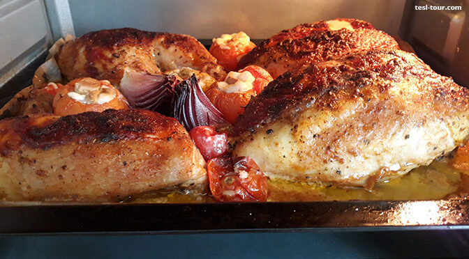 Как ЗАПЕКАТЬ КУРИЦУ правильно — с томатами, чесноком и корневым луком? Лучшие рецепты приготовления мяса птицы!