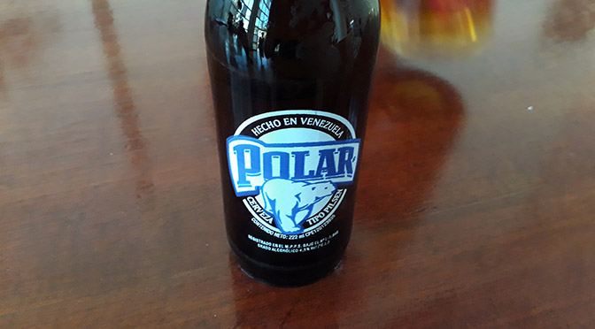 Дегустируем пиво POLAR (ПОЛЯР) венесуэльское с БЕЛЫМ МЕДВЕДЕМ на этикетке