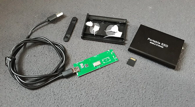 РАЗВОДНЯК по внешним HDD дискам объемом 32ТБ! Внешний жесткий диск ZXHHD-006 (HDD-G00) черный за 1500 рублей, который сразу же сломался и больше не просыпался!