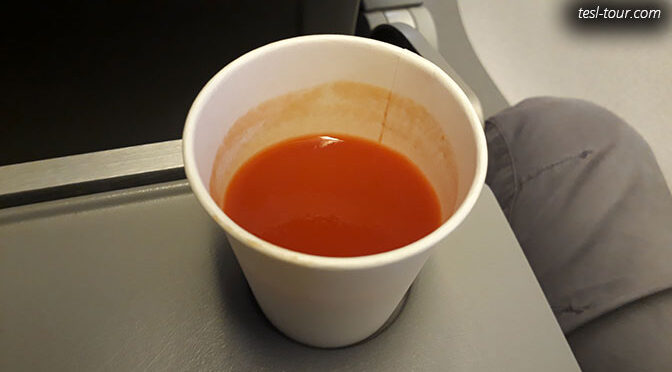 Самодостаточный томатный сок — большой энергии приток! Пьем в самолете!